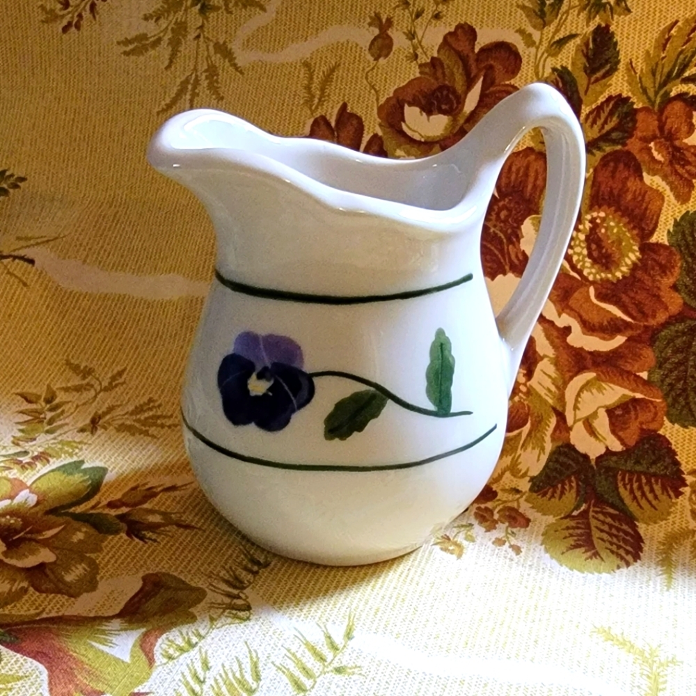 COPY - 🌿 Hartstone Pottery Pansy Design Pitcher/Creamer 🌿🌿 EUC - Picture 9 of 9